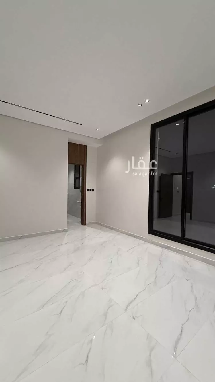 فيلا للبيع في شارع المعيزيلة, حي المعيزيلة, مدينة الرياض, منطقة الرياض 7