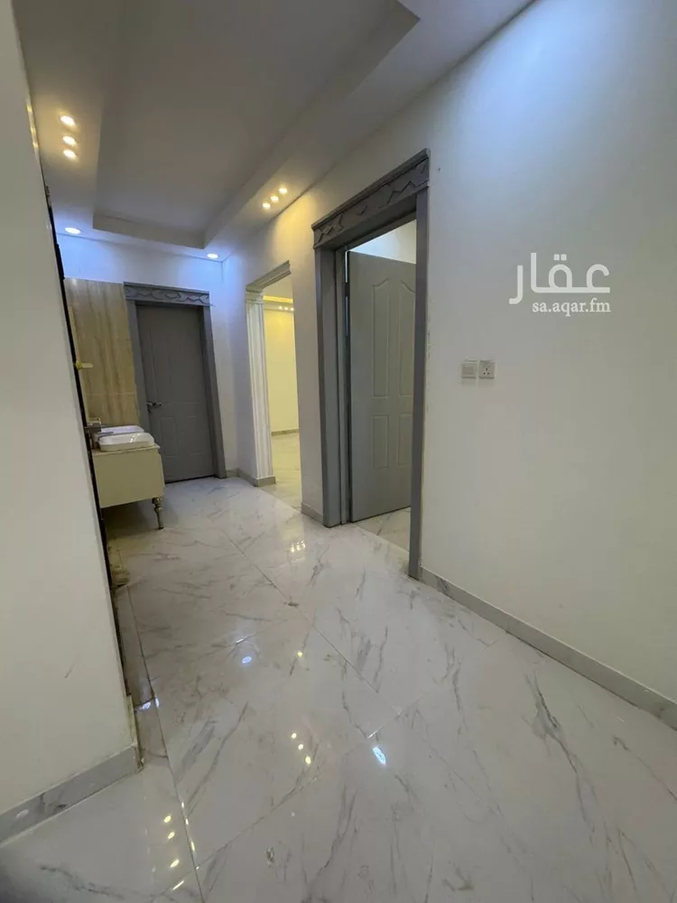 فيلا للإيجار في شارع أبي عبيدة بن المثنى, حي العارض, مدينة الرياض, منطقة الرياض صورة 2