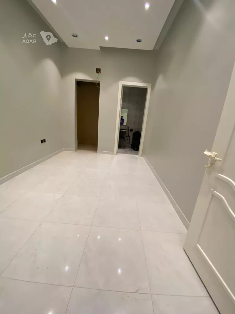 Floor for Rent in Riyadh An Narjis 9