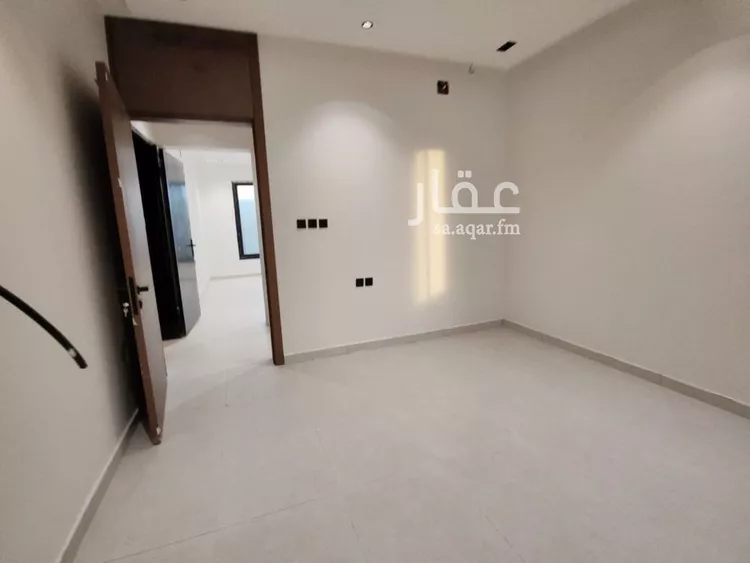 شقة للبيع في شارع حميد الطويل, حي عكاظ, مدينة الرياض, منطقة الرياض صورة 3