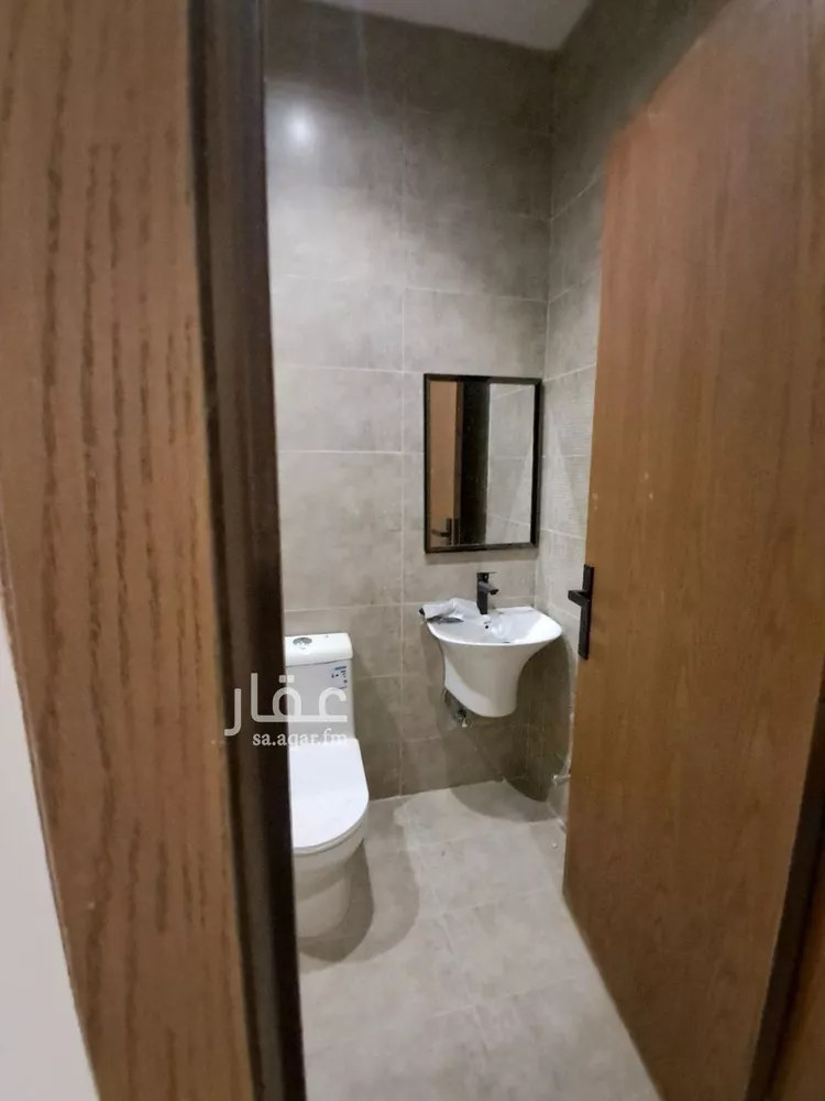 دور للبيع في شارع حسن بن عبدالوهاب, حي طويق, مدينة الرياض, منطقة الرياض 12