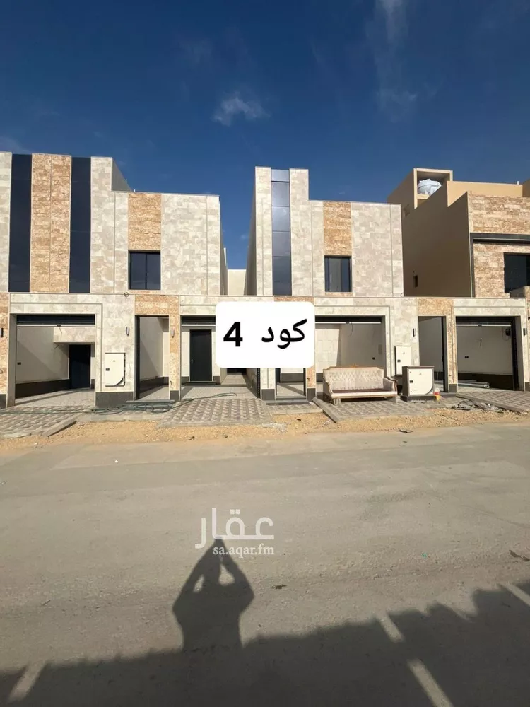 دور للبيع في شارع أحمد البجلي, حي طويق, مدينة الرياض, منطقة الرياض 1 صورة
