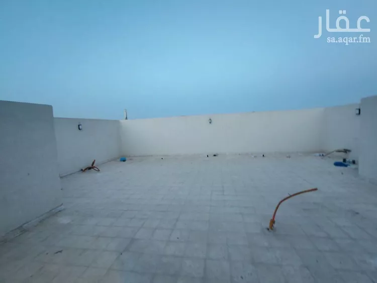 Floor for Sale in Riyadh Tuwaiq صورة 3