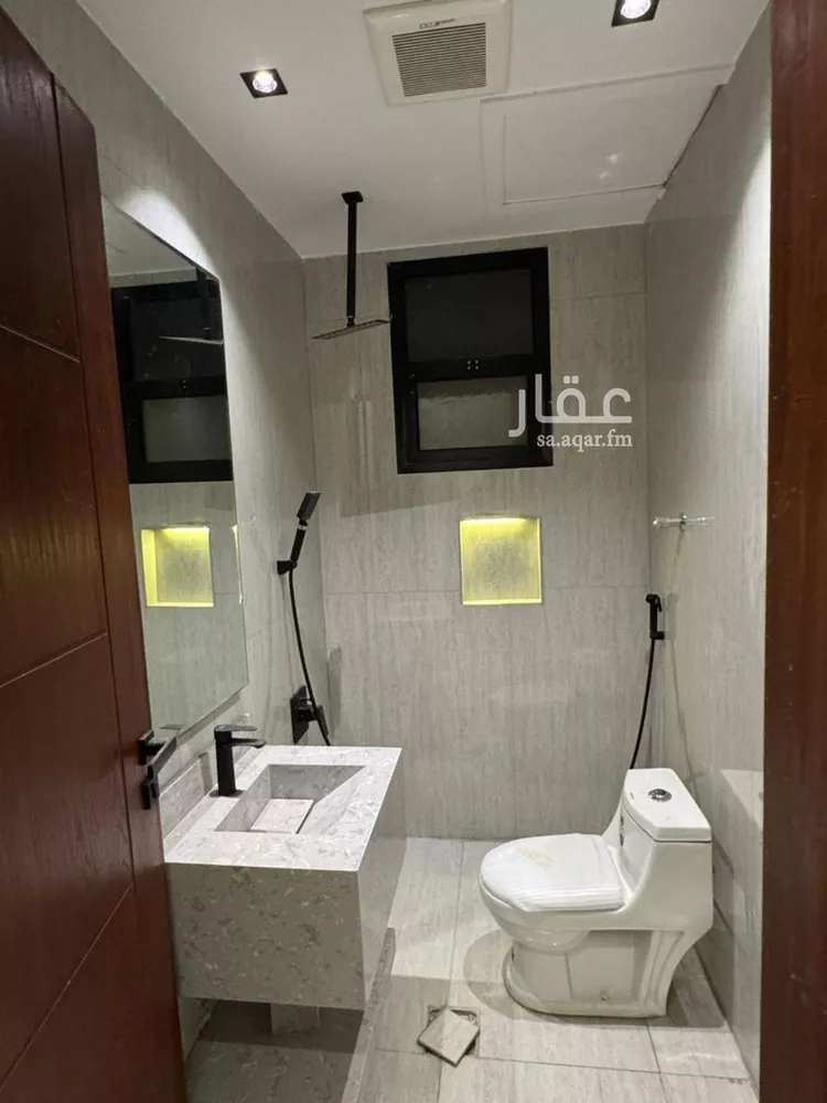 فيلا للبيع في شارع الحميدي بن مطرف, حي طويق, مدينة الرياض, منطقة الرياض 11