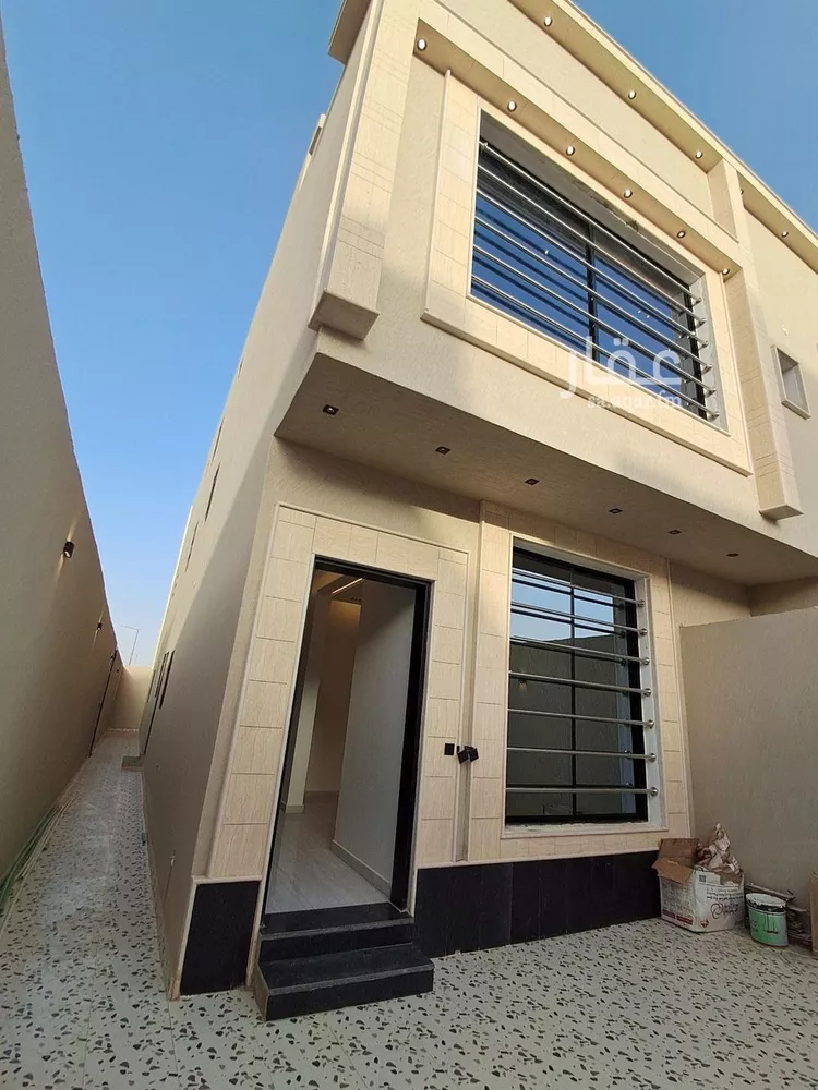 Floor for Sale in Riyadh Tuwaiq 19