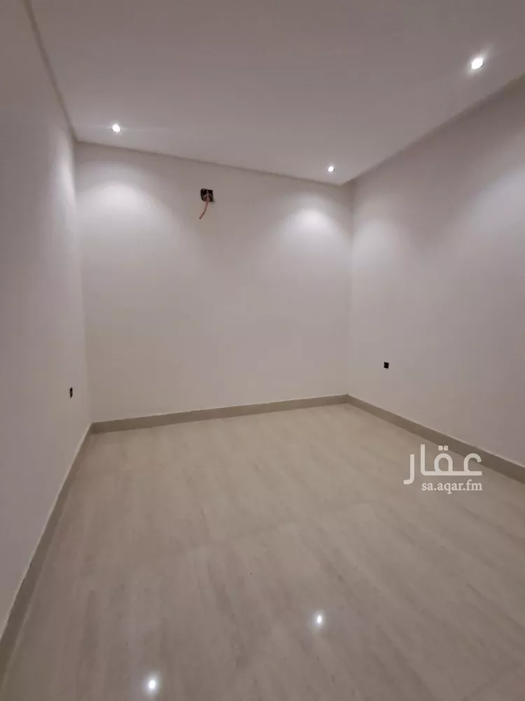 دور للبيع في شارع عبدالحي كمال, حي طويق, مدينة الرياض, منطقة الرياض 16