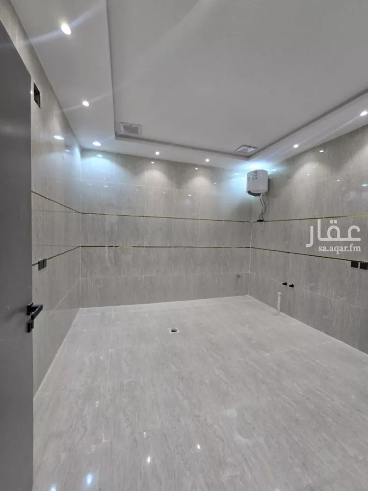 دور للبيع في شارع حرملة بن المنذر الكندي, حي بدر, مدينة الرياض, منطقة الرياض صورة 2