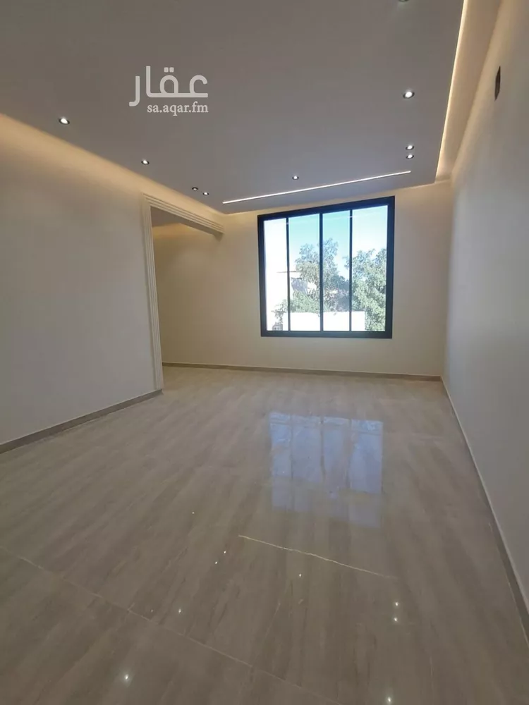 فيلا للبيع في شارع صاعد بن رجاء, حي العريجاء الأوسط, مدينة الرياض, منطقة الرياض 11