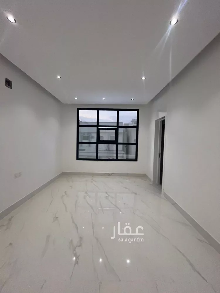 فيلا للبيع في شارع عبدالرحمن بن مفيريج, حي العريجاء الأوسط, مدينة الرياض, منطقة الرياض صورة 3