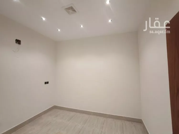 فيلا للبيع في شارع عبدالعزيز بن عبدالملك, حي طويق, مدينة الرياض, منطقة الرياض صورة 4