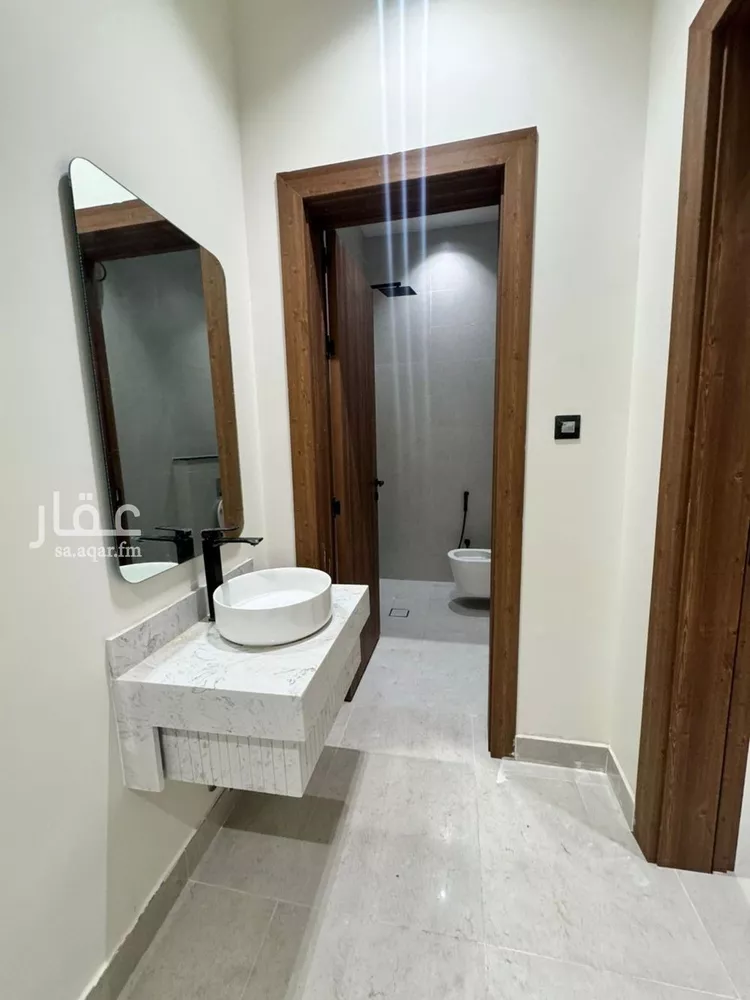 دور للبيع في شارع يحيى المفتي, حي طويق, مدينة الرياض, منطقة الرياض صورة 4