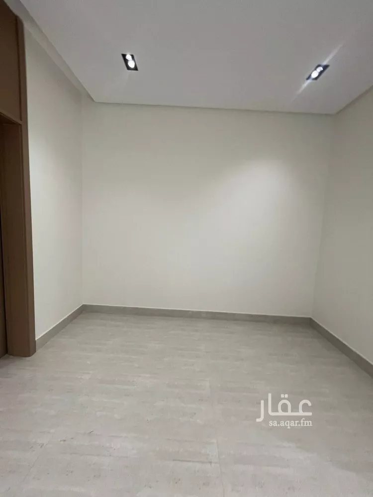 Floor for Sale in Riyadh Tuwaiq 8