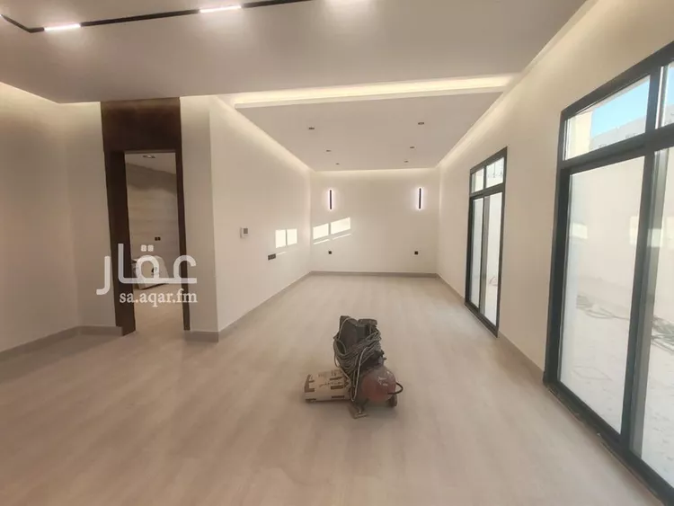 Villa for Sale in Riyadh Shubra 8