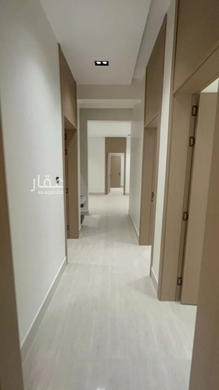 Floor for Sale in Riyadh Tuwaiq 10