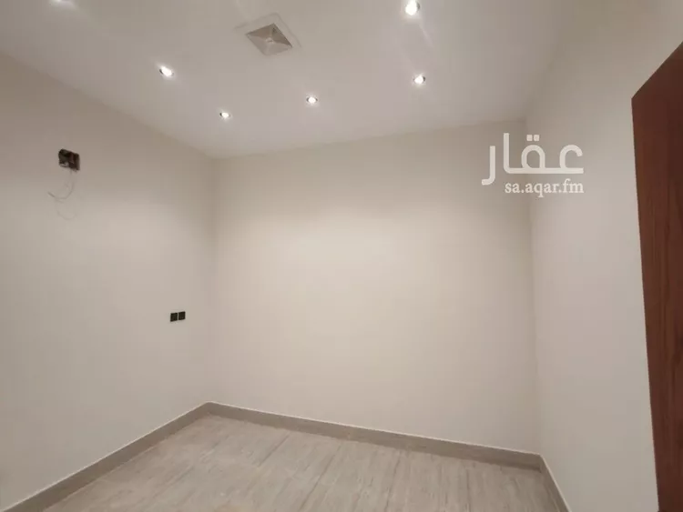 دور للبيع في شارع زين الدين أبي الفتح, حي السويدي, مدينة الرياض, منطقة الرياض صورة 3