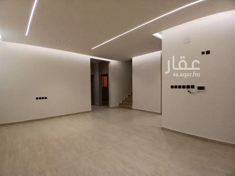 فيلا للبيع في شارع صاعد بن رجاء, حي العريجاء الأوسط, مدينة الرياض, منطقة الرياض صورة 4