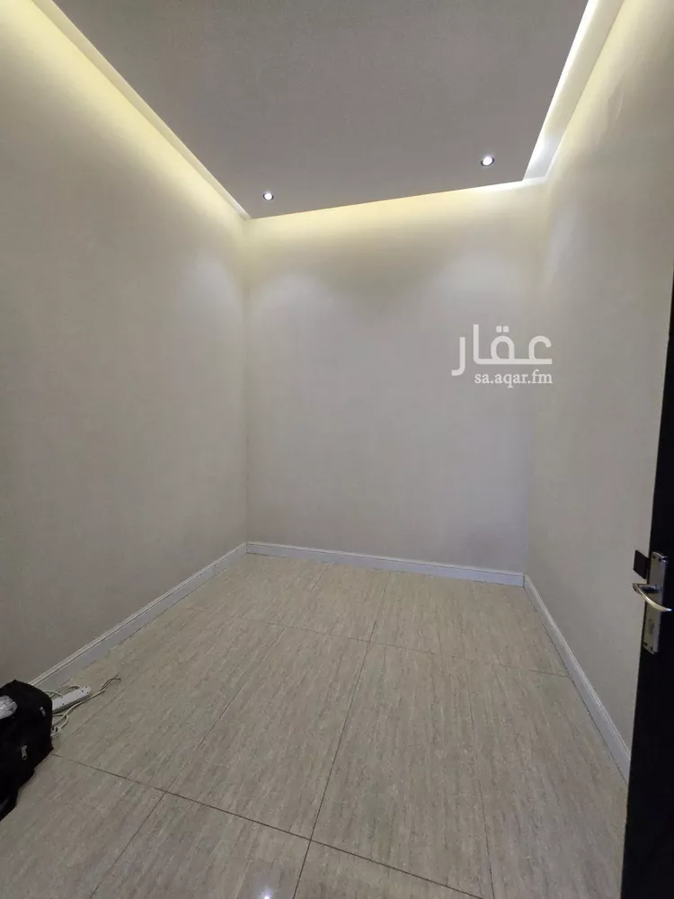 فيلا للبيع في شارع الفقهاء, حي طويق, مدينة الرياض, منطقة الرياض 7