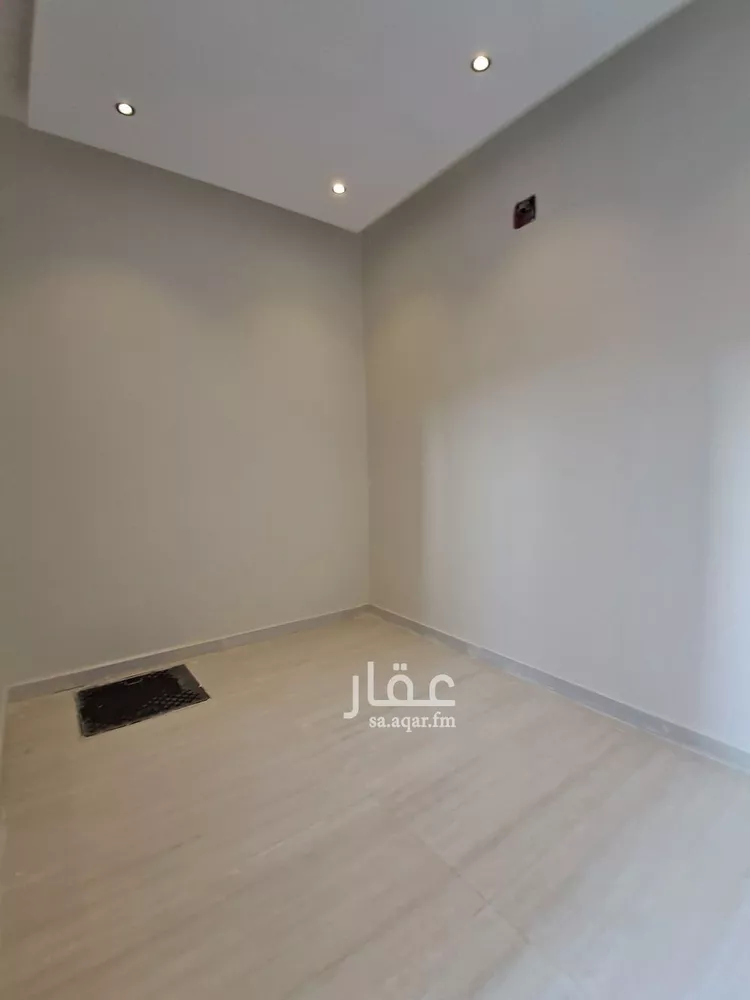 فيلا للبيع في شارع الكدادية, حي الحزم, مدينة الرياض, منطقة الرياض 11
