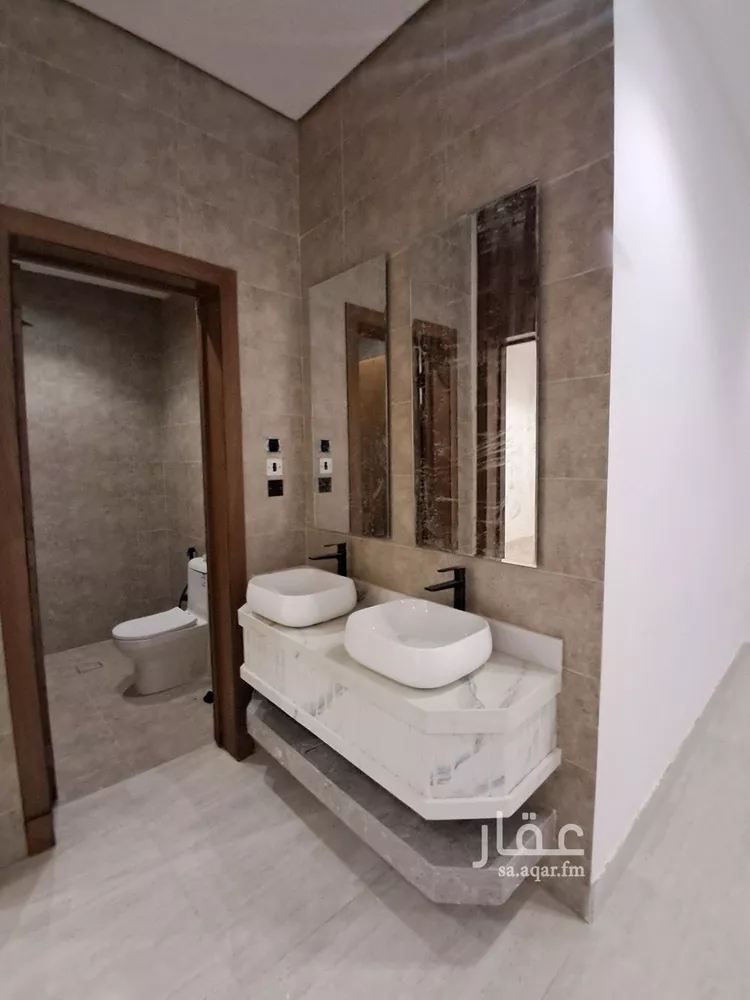دور للبيع في شارع عبدالواحد بن عبدالله النصري, حي طويق, مدينة الرياض, منطقة الرياض 16