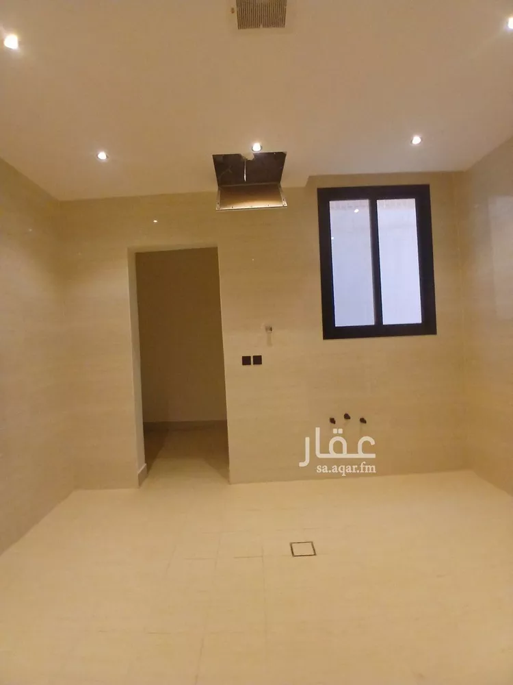 فيلا للبيع في شارع عبدالرحمن بن مفيريج, حي العريجاء الأوسط, مدينة الرياض, منطقة الرياض صورة 4