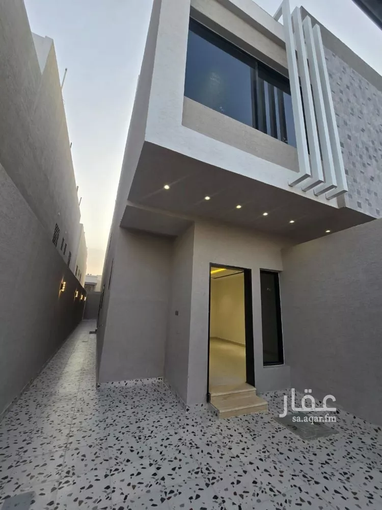 Floor for Sale in Riyadh Badr 12