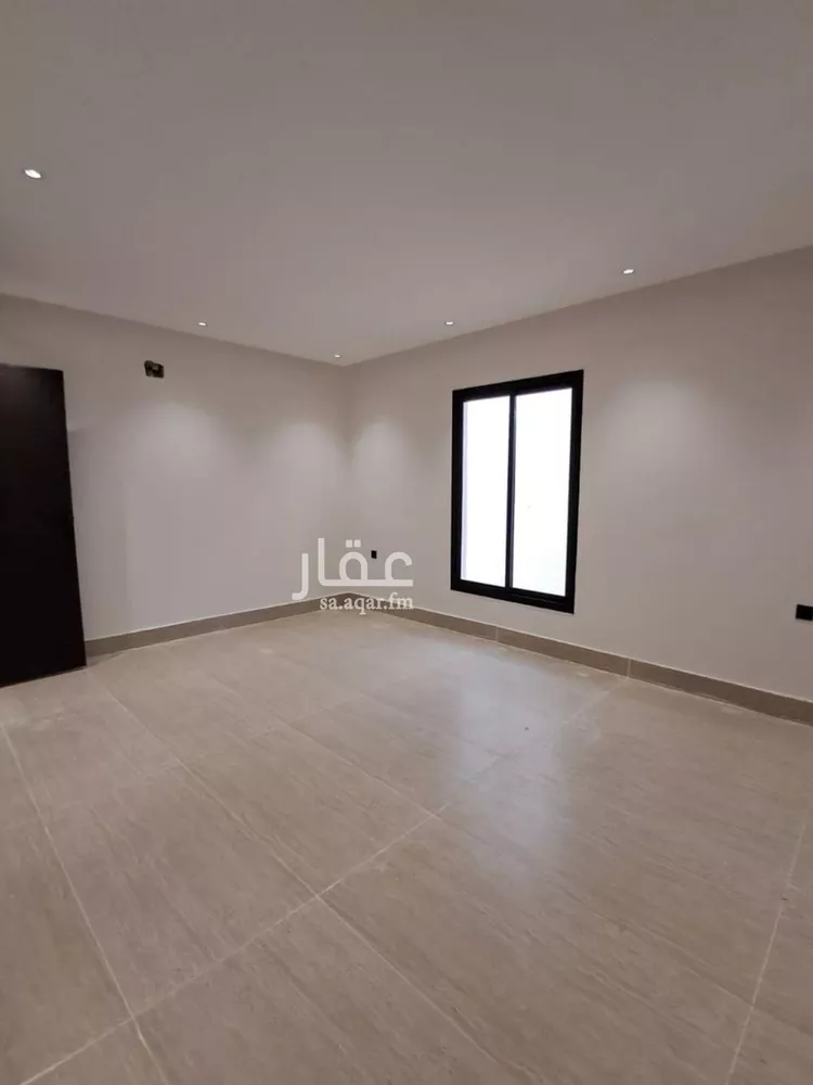 دور للبيع في شارع الحويمة, حي عكاظ, مدينة الرياض, منطقة الرياض صورة 3