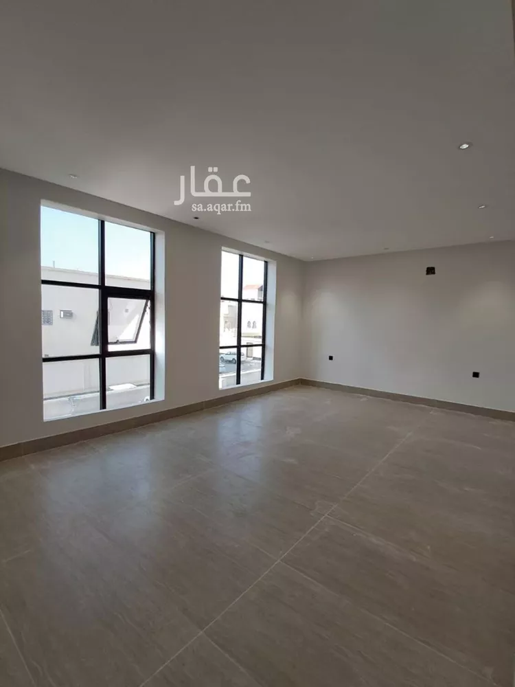 دور للبيع في شارع طياش, حي عكاظ, مدينة الرياض, منطقة الرياض صورة 3