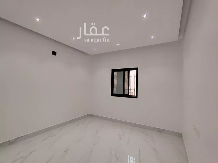 فيلا للبيع في شارع محمد الموصلي, حي العريجاء الغربي, مدينة الرياض, منطقة الرياض 18