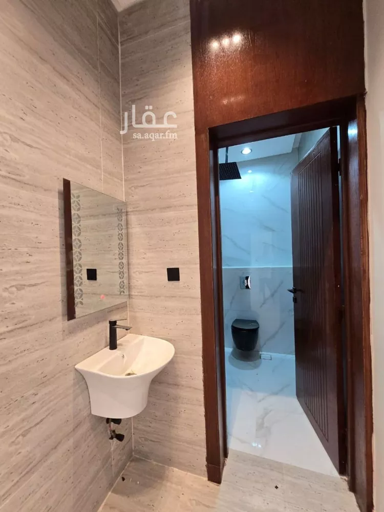 دور للبيع في شارع أبي محمد عبدالعزيز الفاسي, حي طويق, مدينة الرياض, منطقة الرياض صورة 4