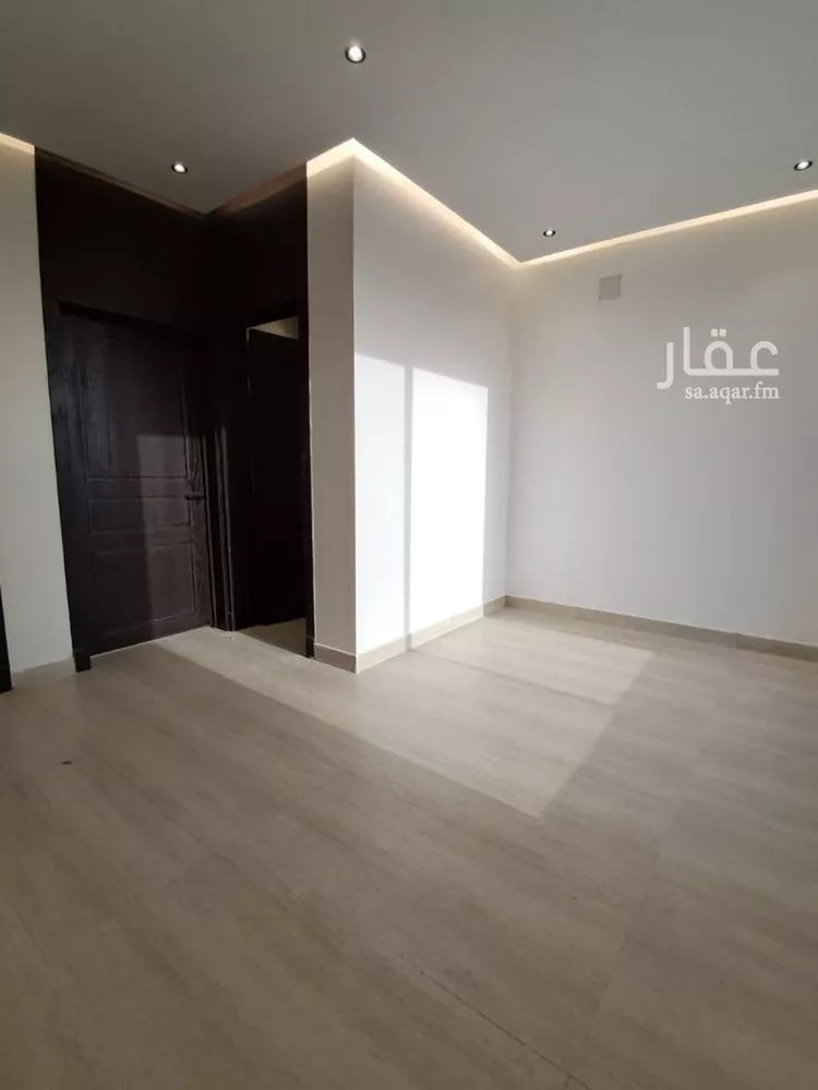 فيلا للبيع في شارع محمد السنوسي, حي العريجاء الغربي, مدينة الرياض, منطقة الرياض صورة 2