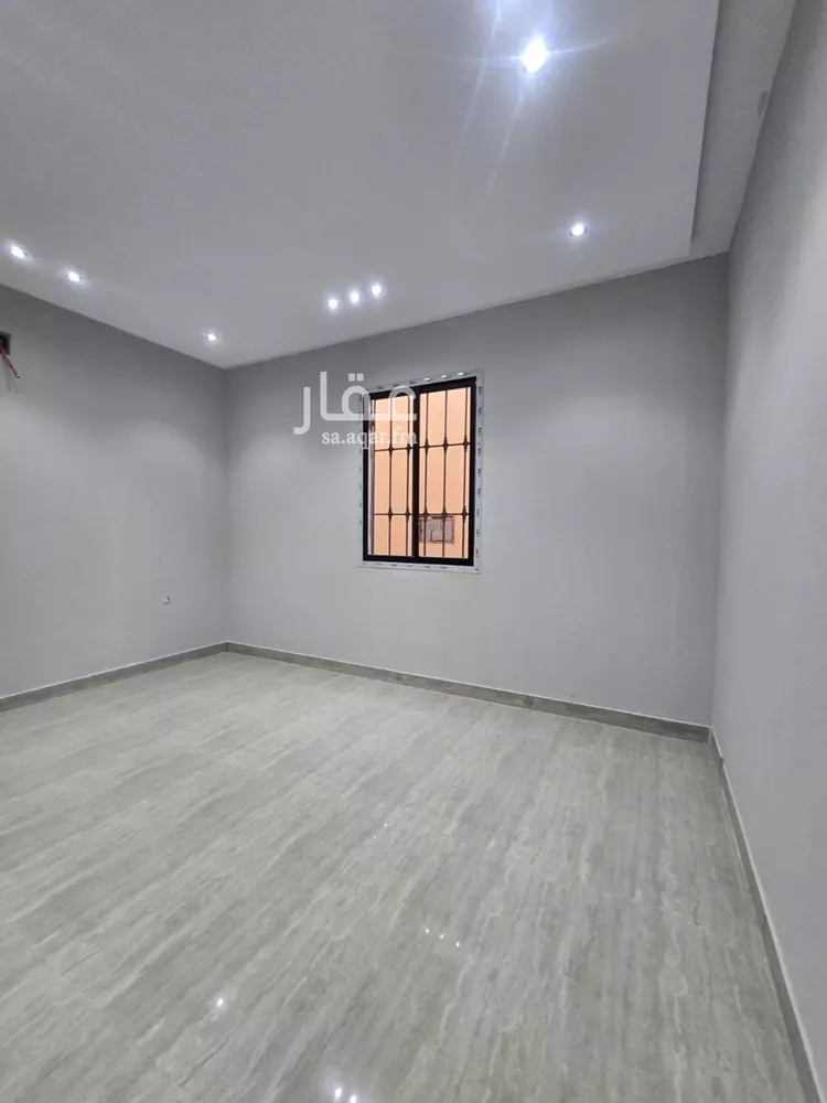 دور للبيع في شارع عبدالقادر الفاكهي, حي طويق, مدينة الرياض, منطقة الرياض صورة 3