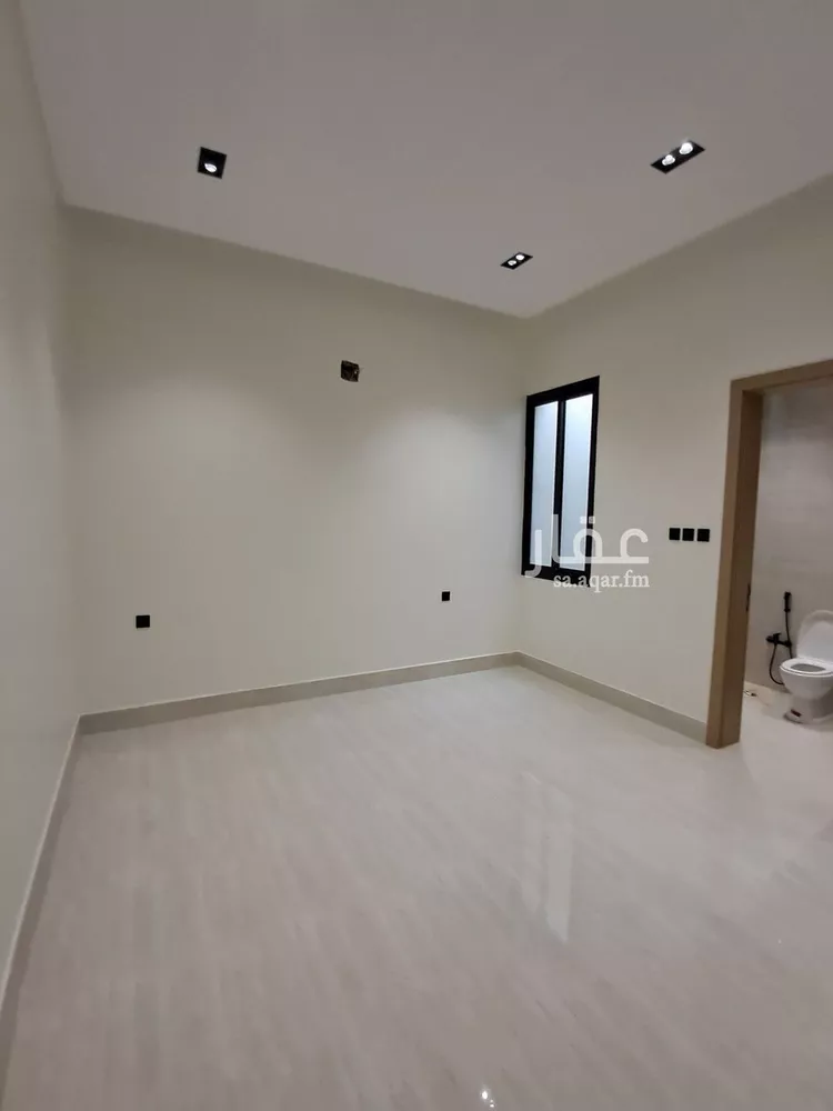 Floor for Sale in Riyadh Tuwaiq 11