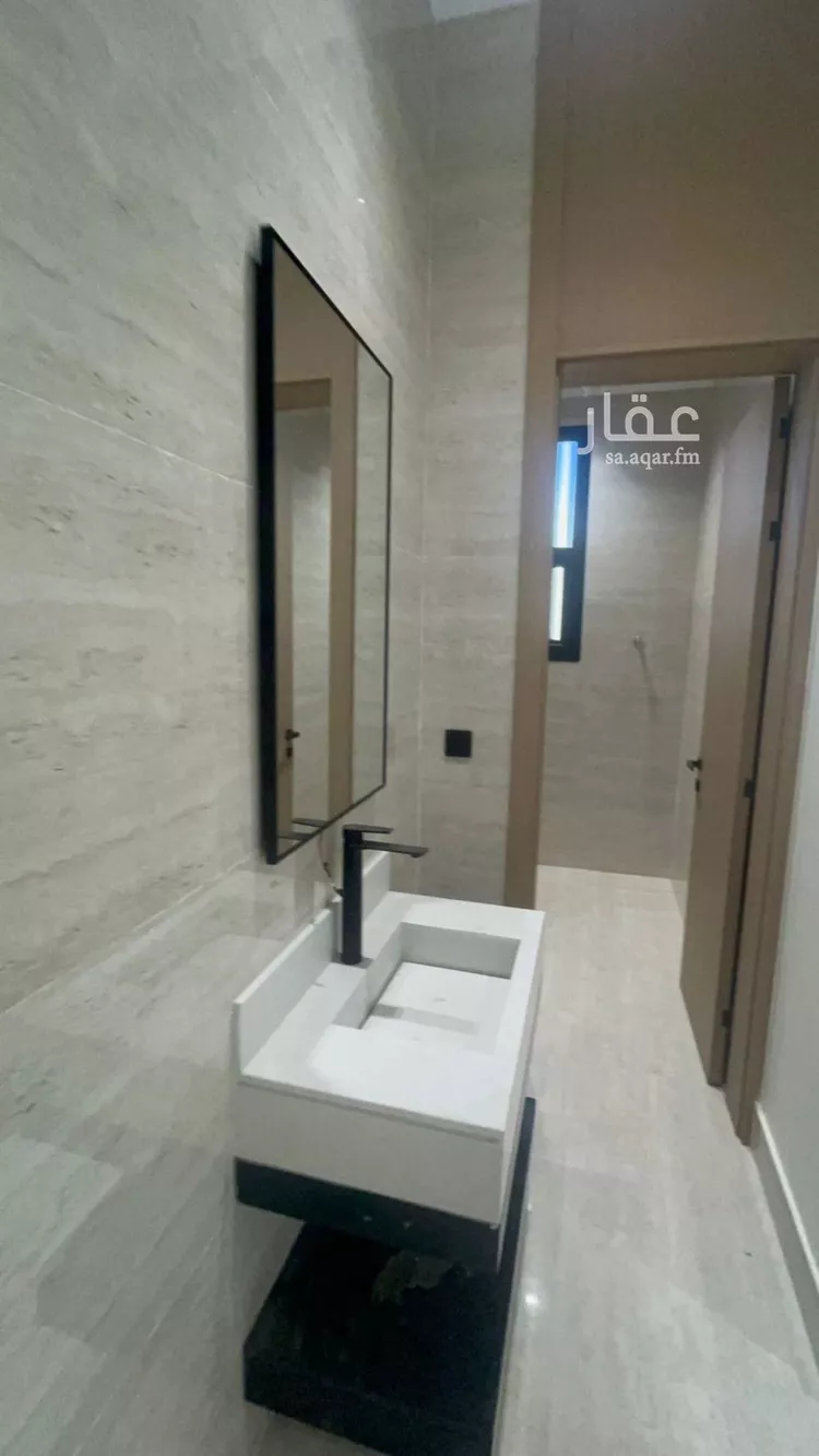 Floor for Sale in Riyadh Tuwaiq 17