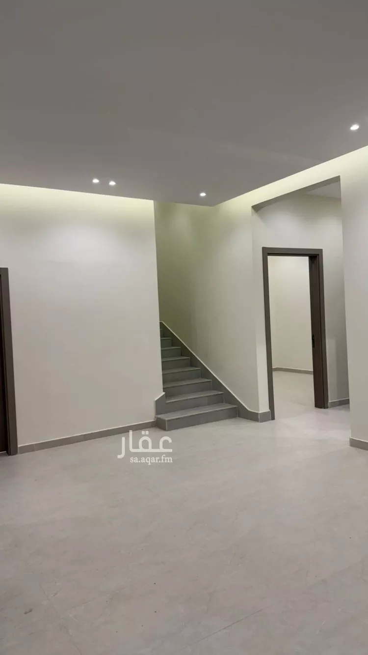 فيلا للبيع في شارع تلمسان, حي ظهرة البديعة, مدينة الرياض, منطقة الرياض صورة 2