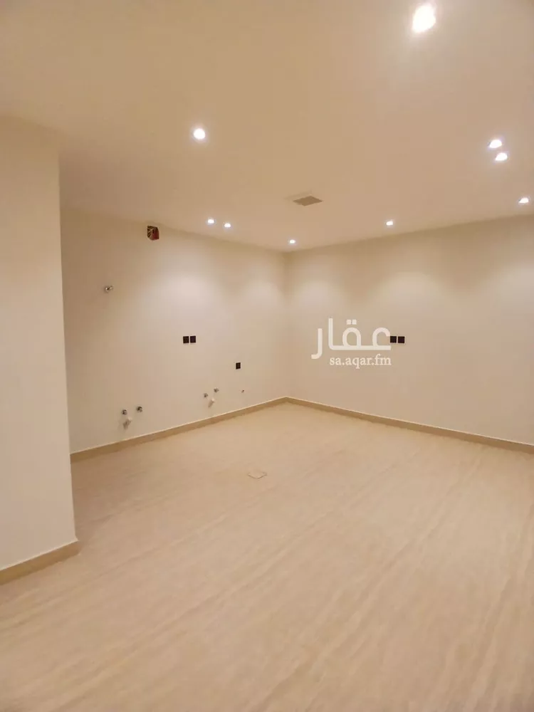 دور للبيع في شارع مؤرج بن منيع, حي طويق, مدينة الرياض, منطقة الرياض 8