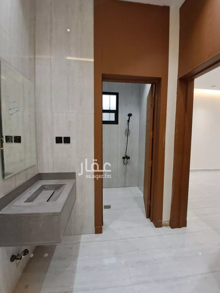 Floor for Sale in Riyadh Tuwaiq 14