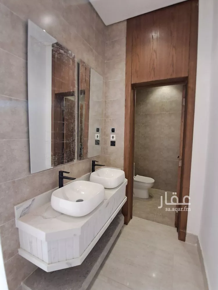 دور للبيع في شارع عبدالحي كمال, حي طويق, مدينة الرياض, منطقة الرياض 17