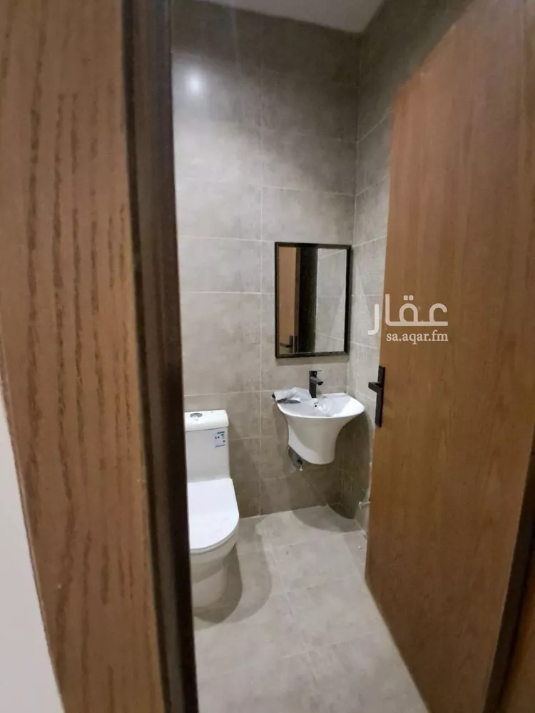 دور للبيع في شارع عبدالواحد بن عبدالله النصري, حي طويق, مدينة الرياض, منطقة الرياض 11