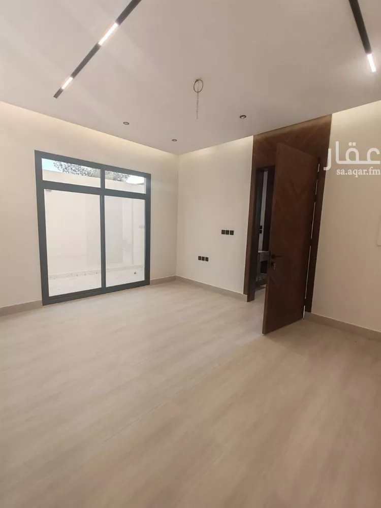 فيلا للبيع في شارع فيفاء, حي شبرا, مدينة الرياض, منطقة الرياض صورة 2