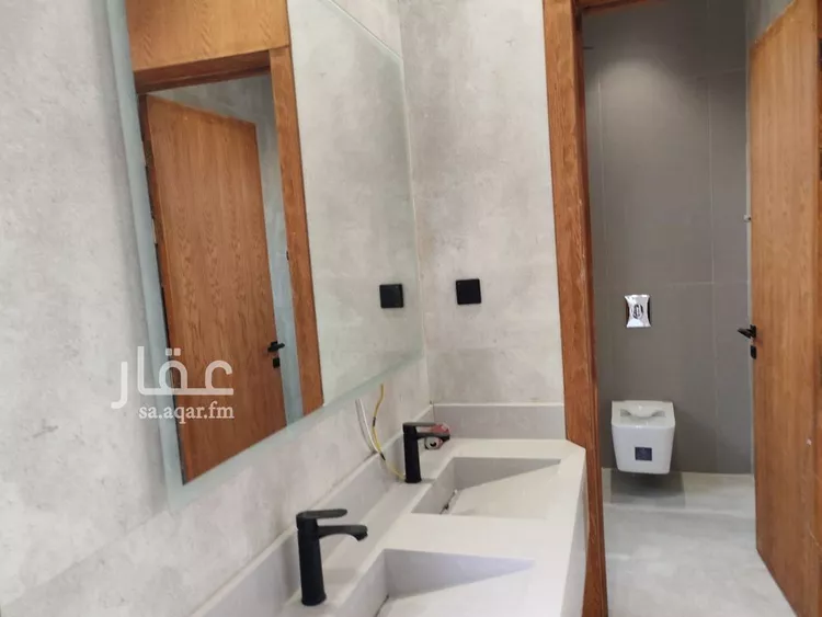 دور للبيع في شارع الأمير عبدالرحمن بن سعود بن عبدالعزيز, حي طويق, مدينة الرياض, منطقة الرياض صورة 3
