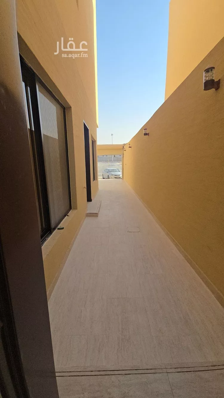 دور للبيع في شارع طريق فتح مكة, حي عكاظ, مدينة الرياض, منطقة الرياض صورة 3