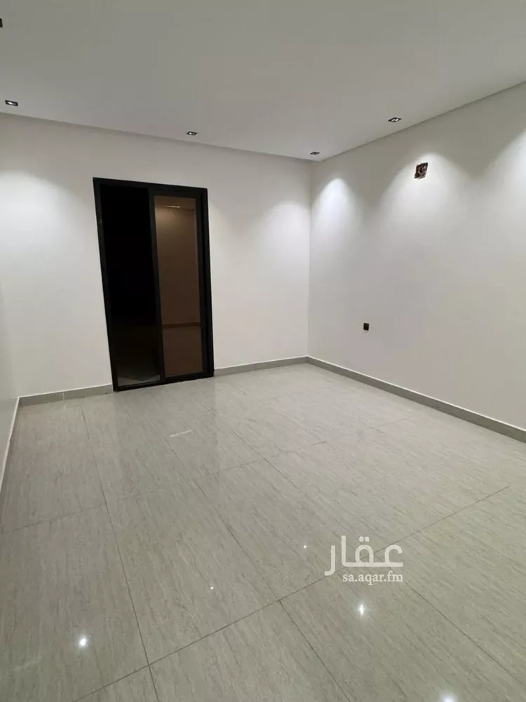 فيلا للبيع في شارع الحميدي بن مطرف, حي طويق, مدينة الرياض, منطقة الرياض صورة 2