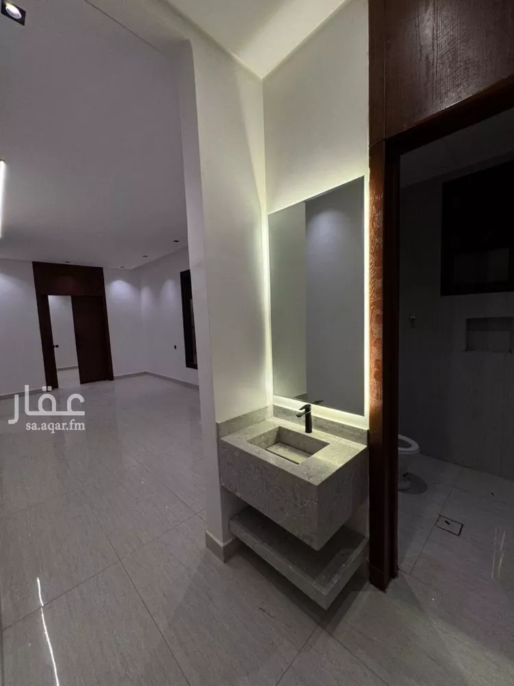 فيلا للبيع في شارع الحميدي بن مطرف, حي طويق, مدينة الرياض, منطقة الرياض 18