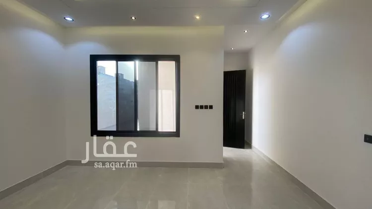 دور للبيع في شارع الامام البخاري, حي بدر, مدينة الرياض, منطقة الرياض صورة 4