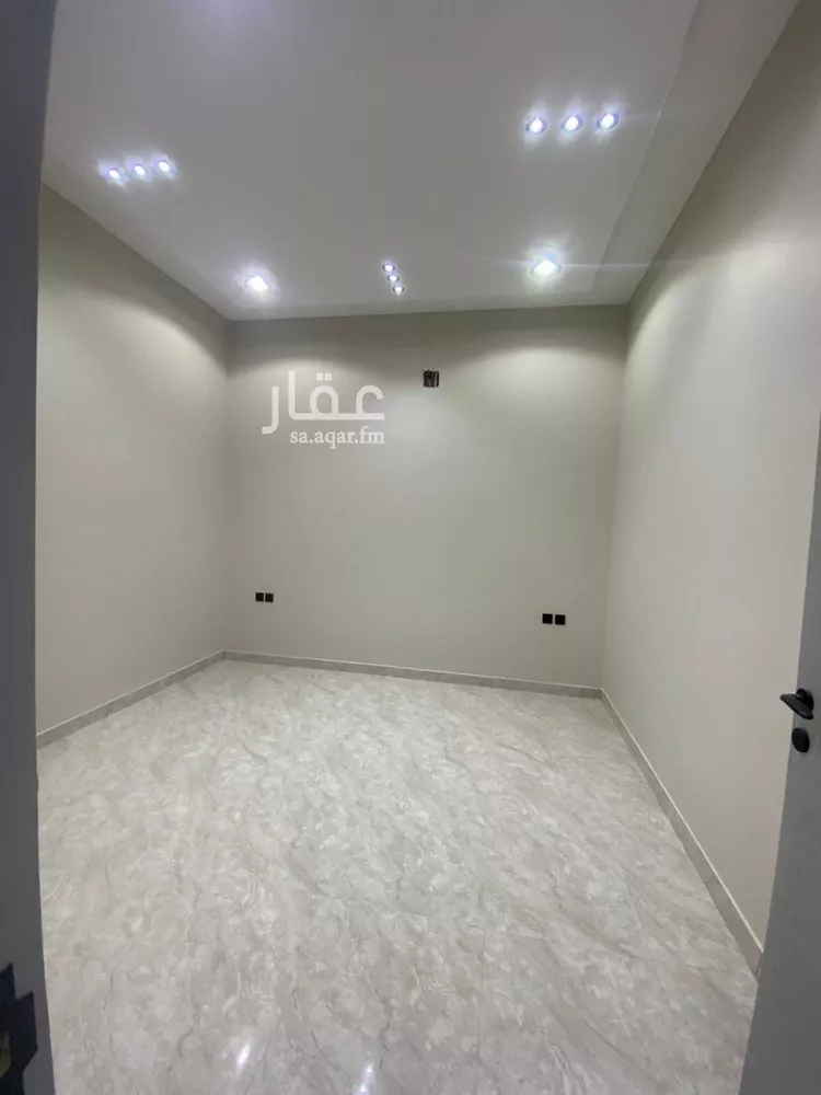 دور للبيع في شارع سعيد بن عبدربه, حي العوالي, مدينة الرياض, منطقة الرياض صورة 3