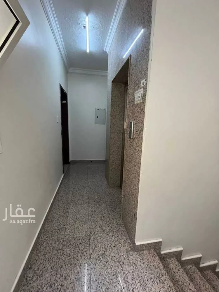 عمارة للبيع في شارع الثاني, حي الثقبة, مدينة الخبر, المنطقة الشرقية 8
