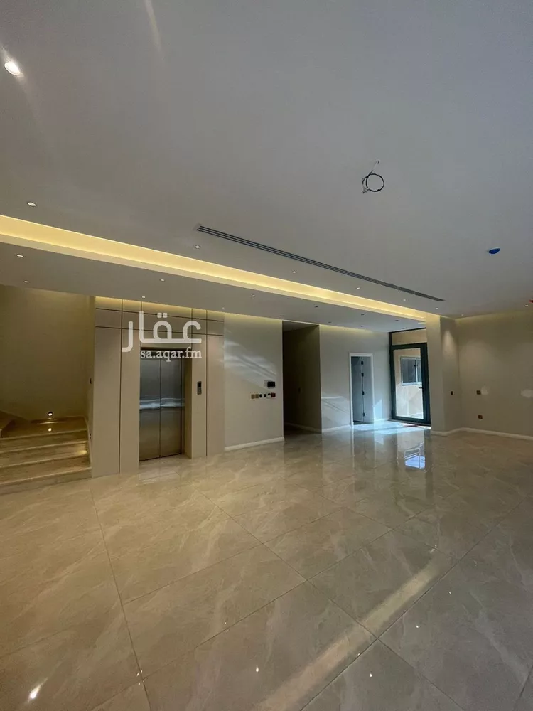 فيلا للبيع في شارع 16ب, حي البحر, مدينة الخبر, المنطقة الشرقية صورة 2