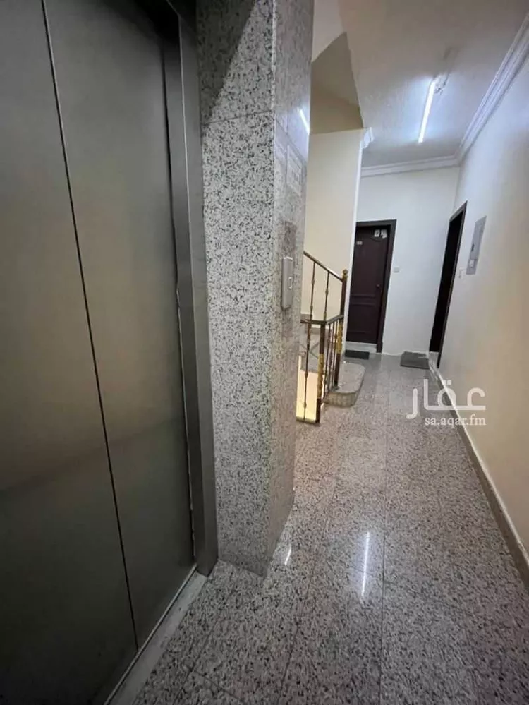 عمارة للبيع في شارع الثاني, حي الثقبة, مدينة الخبر, المنطقة الشرقية صورة 4