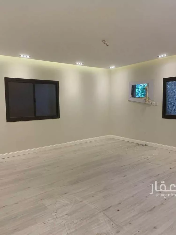 عمارة للبيع في شارع السادس, حي الثقبة, مدينة الخبر, المنطقة الشرقية صورة 3