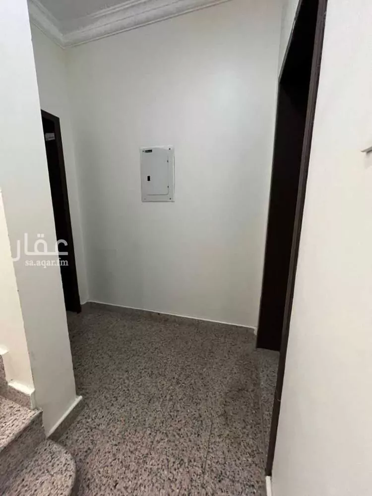 عمارة للبيع في شارع الثاني, حي الثقبة, مدينة الخبر, المنطقة الشرقية صورة 5